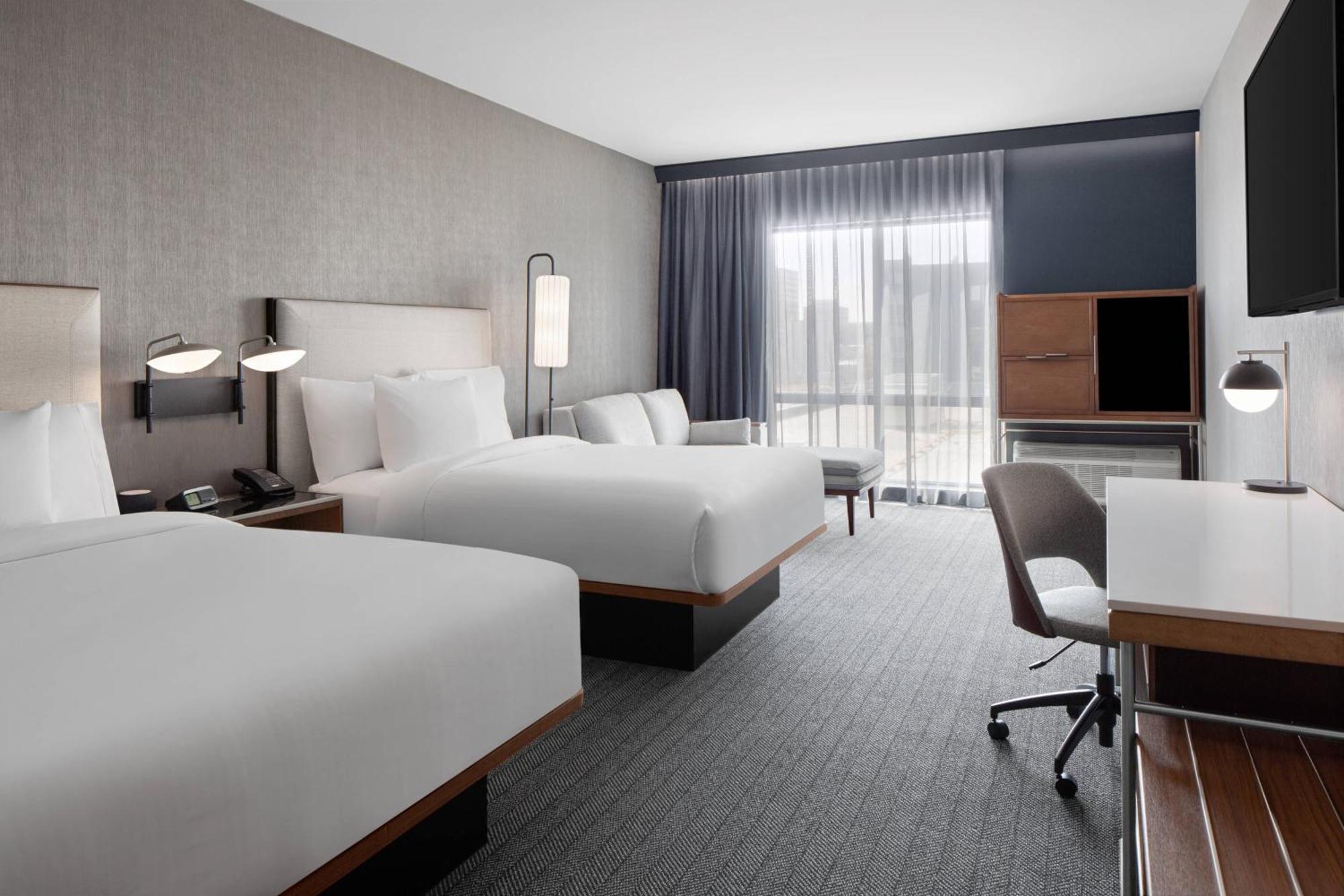 Courtyard By Marriott Lansing Downtown 호텔 외부 사진